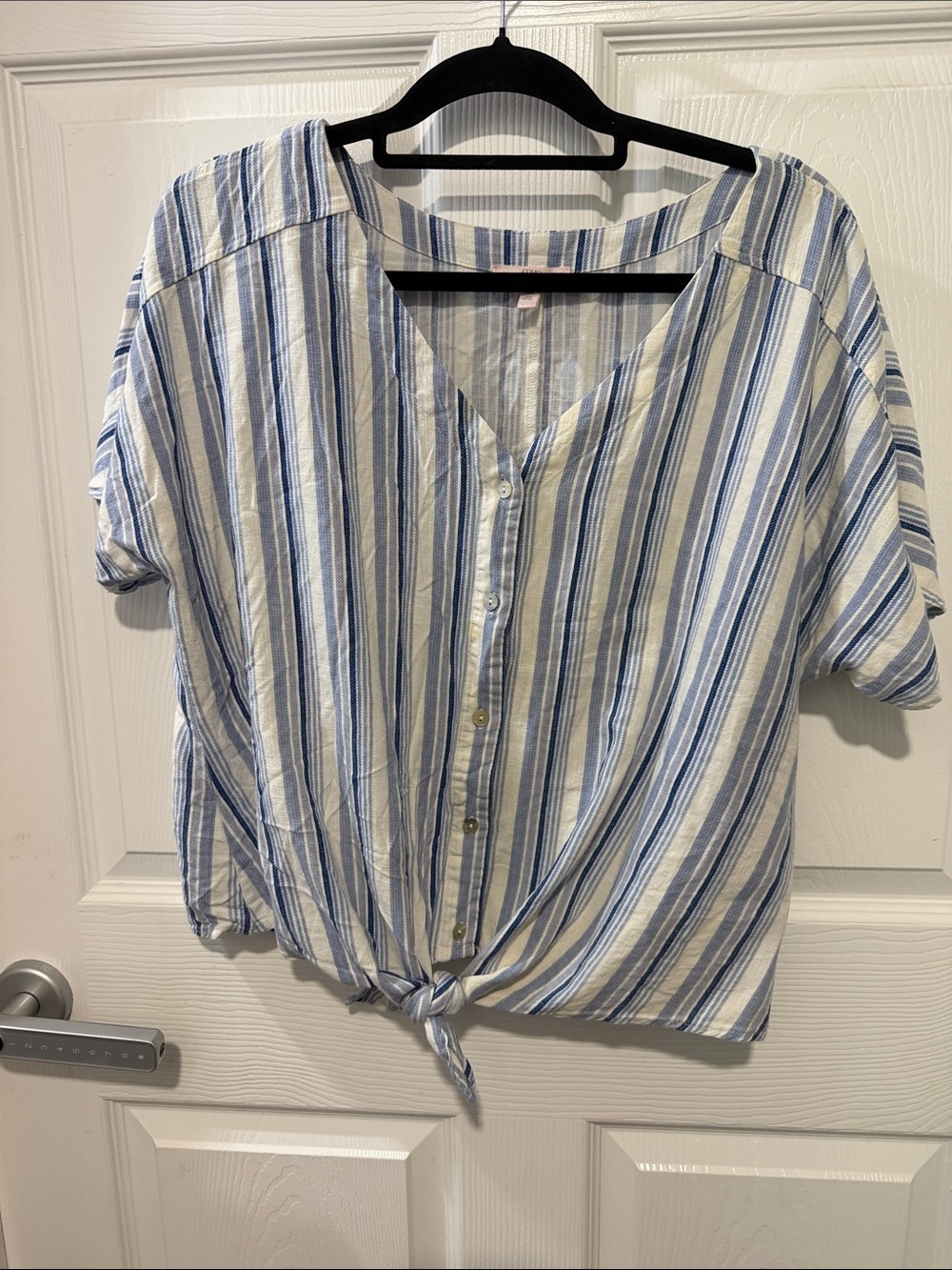 Como Vintage Blue & White Striped Tie-Front Button Shirt